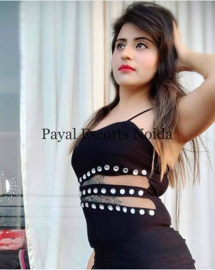 Female Escorts in Noida Sector 62